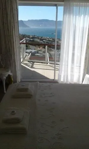 Napthali Lodge Simon's Town South Africa